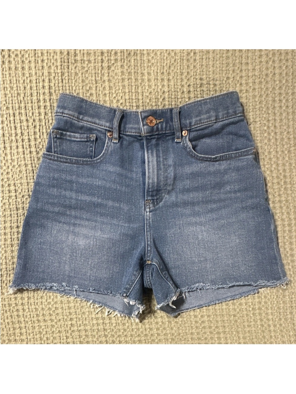 Express Shortie High Rise Blue Denim Cut Off Shorts Women’s 00/R Button 5-Pocket